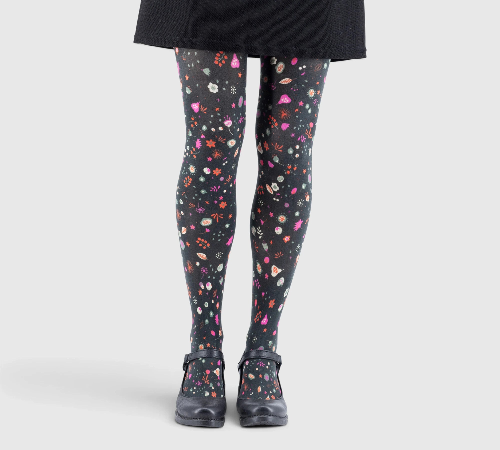 Collants fantaisie fleuris – élégance et originalité
