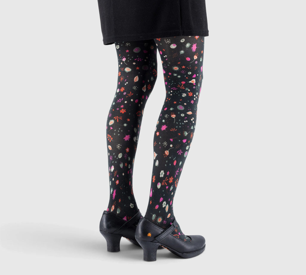 Collants fantaisie fleuris – élégance et originalité