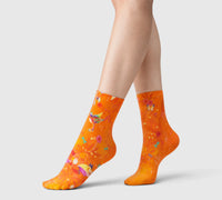 Chaussettes originales : douceur orangée et colibri