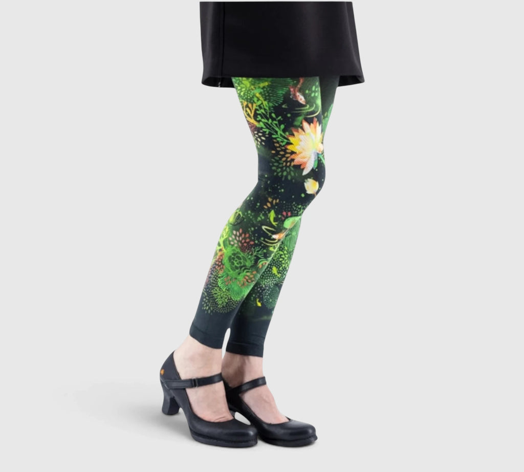 Leggings fantaisie : le charme d’un jardin aquatique